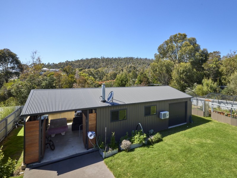 11 Rose Street, Bicheno TAS 7215