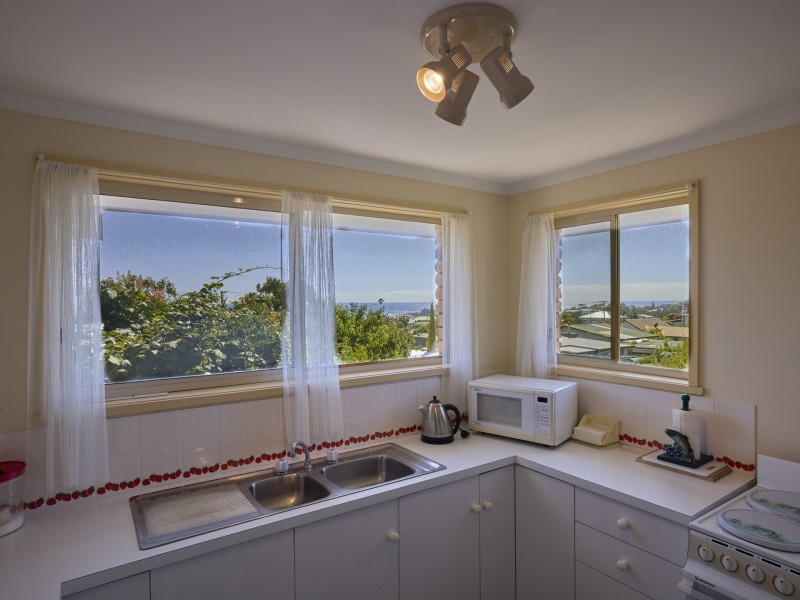 Unit 1/4 Levy Street, Bicheno TAS 7215