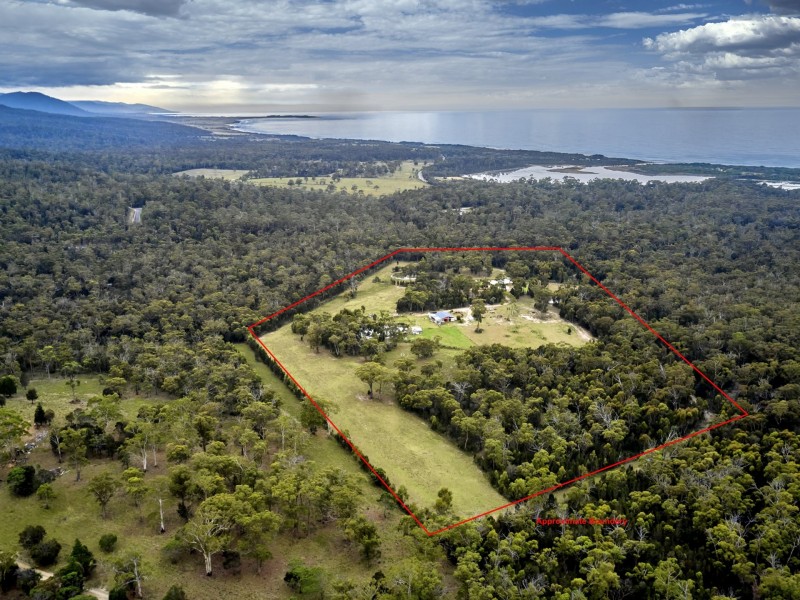 1 Barnard Drive, Bicheno TAS 7215