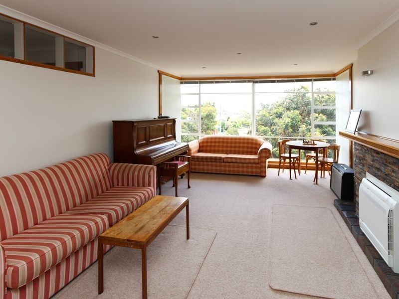 106 Doyle Avenue, Lenah Valley TAS 7008
