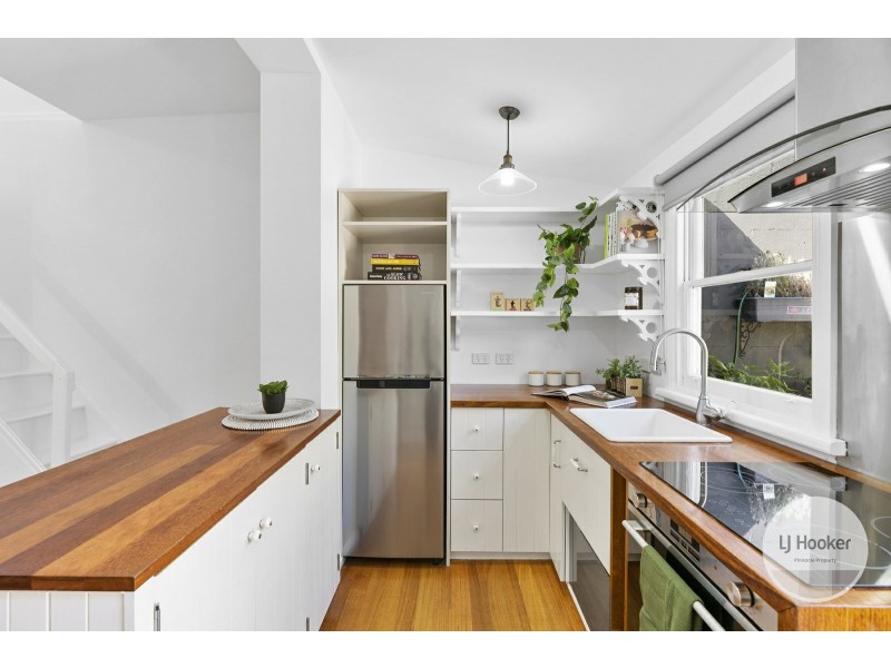 16 Pitt Street, North Hobart TAS 7000