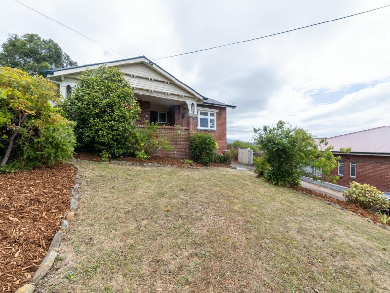 5 Salier Crescent, Mount Stuart TAS 7000