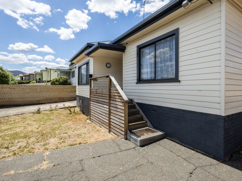 107 Derwent Park Road, Lutana TAS 7009