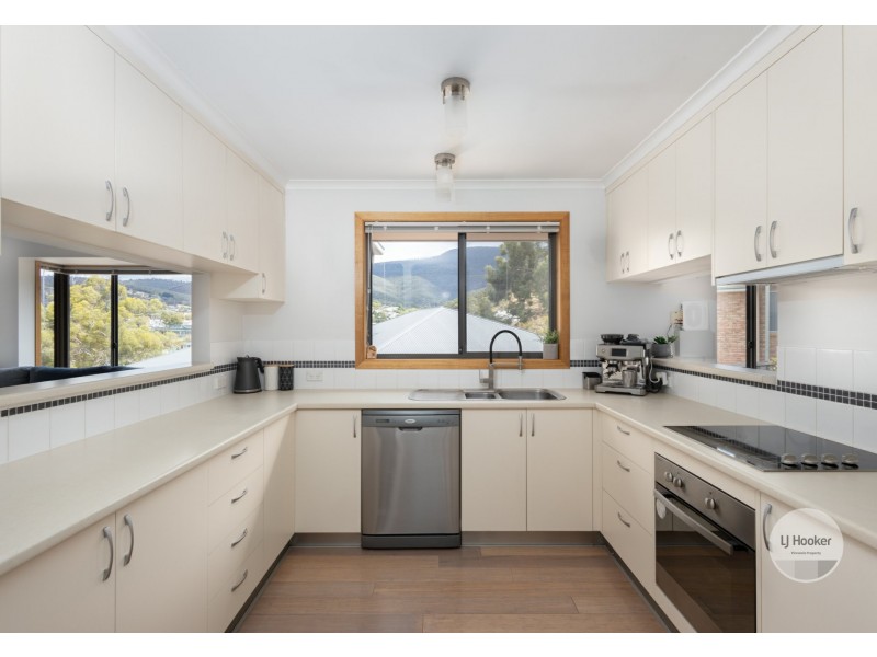 12 Treetops Court, Claremont TAS 7011