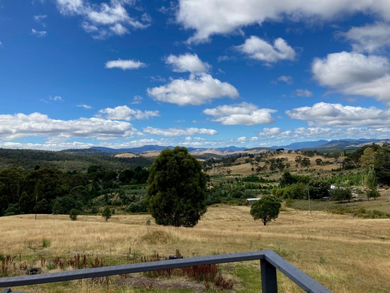 101 Hall Road, Fentonbury TAS 7140