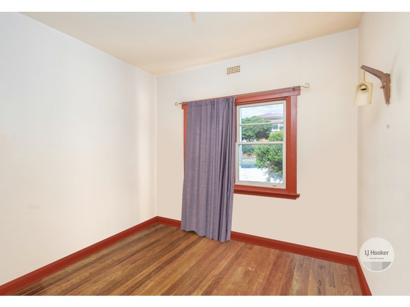 1 Hurlstone Crescent, Moonah TAS 7009