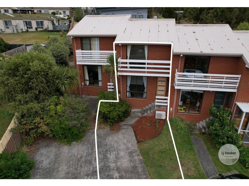 2/14 Opal Drive, Blackmans Bay TAS 7052