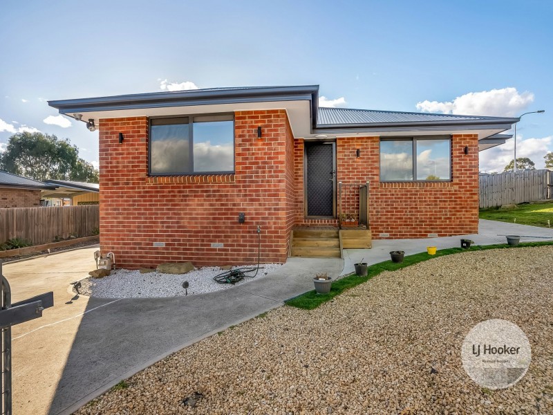 2 Barrob Street, Old Beach TAS 7017