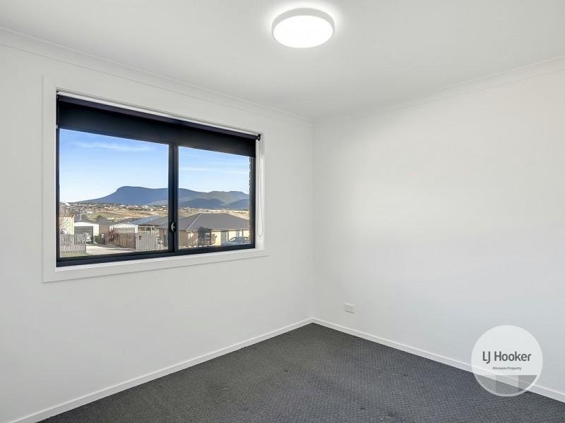 2 Barrob Street, Old Beach TAS 7017