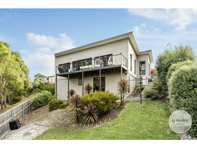 11 Alicia Road, Kingston TAS 7050