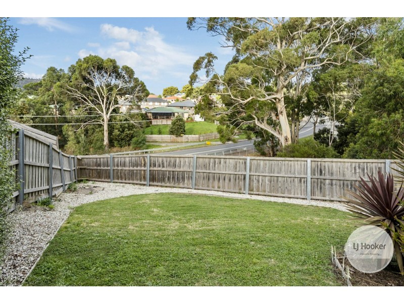 11 Alicia Road, Kingston TAS 7050