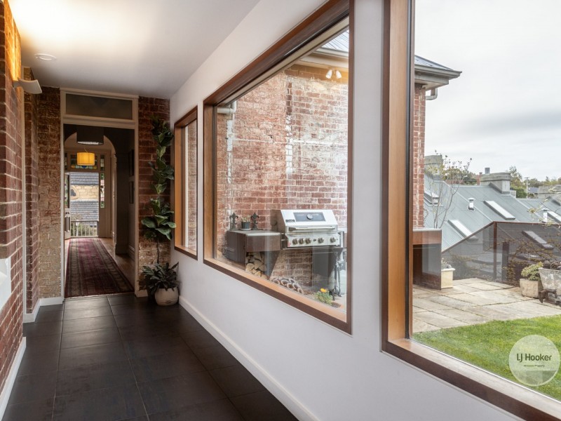 12 Forest Road, West Hobart TAS 7000