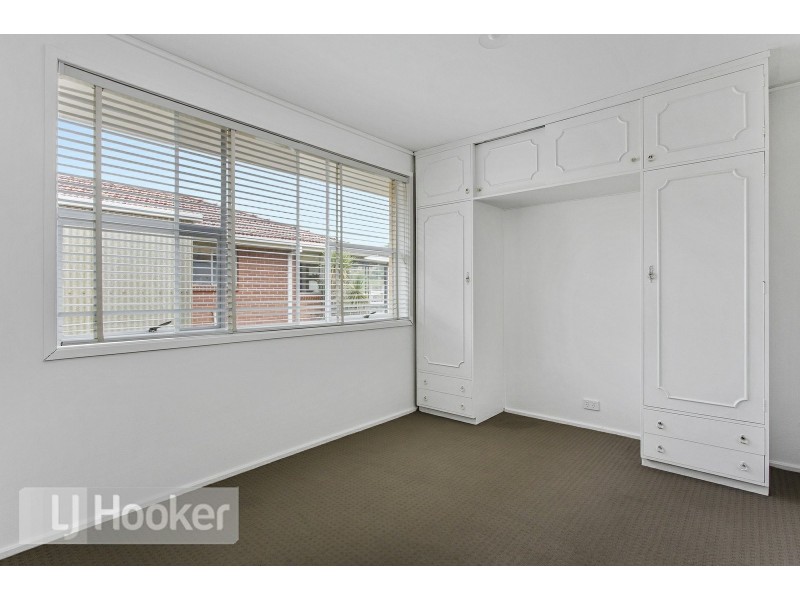 24 Manly Avenue, Lindisfarne TAS 7015