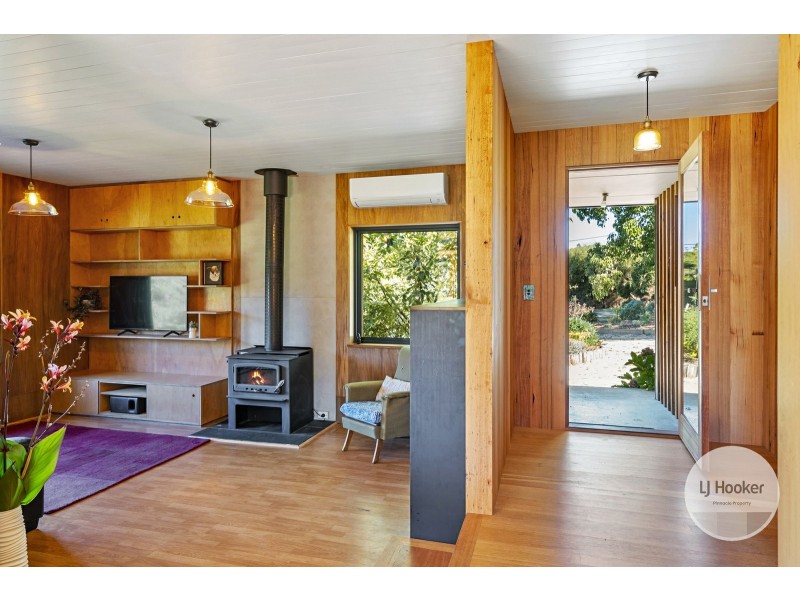 9 Beach Road, Middleton TAS 7163