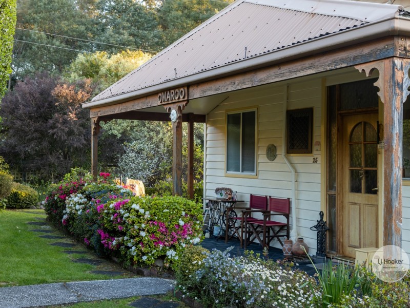 25 Banksia Rd, Mountain River TAS 7109