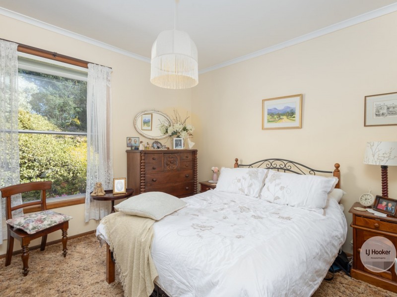 25 Banksia Rd, Mountain River TAS 7109