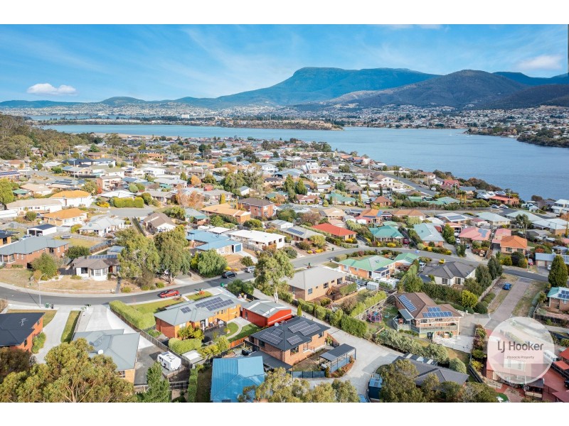 1/18 Blackstone Drive, Old Beach TAS 7017