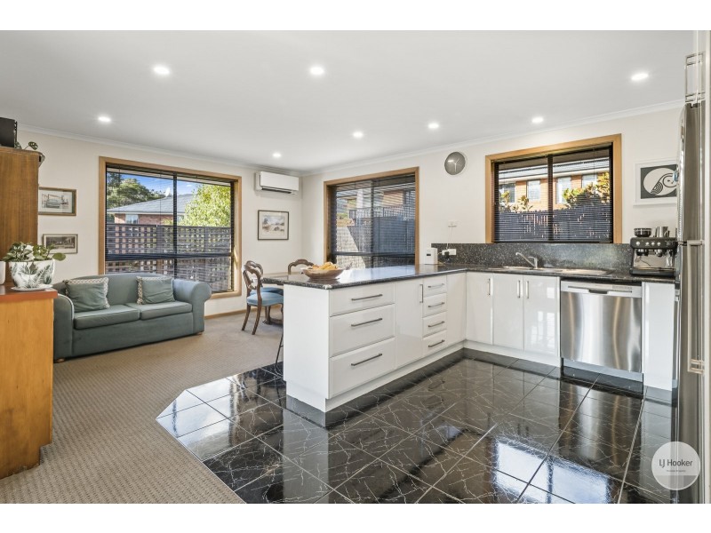 1/18 Blackstone Drive, Old Beach TAS 7017