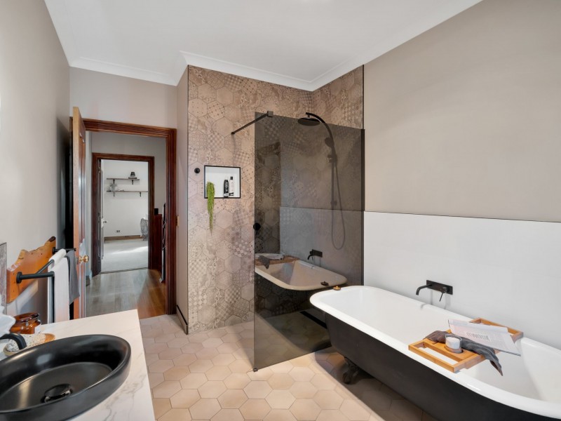 51 Buckingham Drive, Howrah TAS 7018