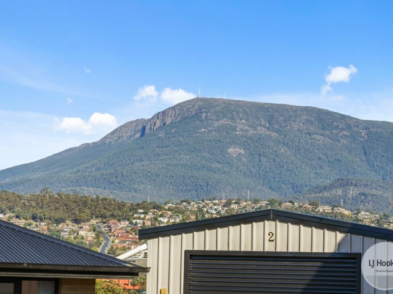 2/24 Arundel Street, Derwent Park TAS 7009