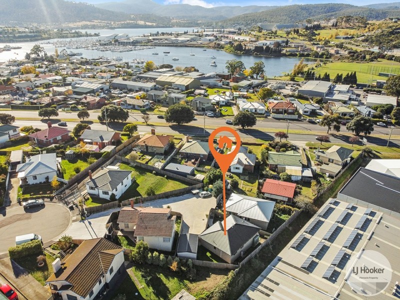 2/24 Arundel Street, Derwent Park TAS 7009