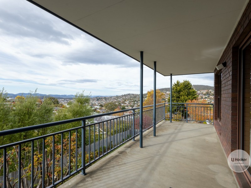 41 Stratton Avenue, Lenah Valley TAS 7008