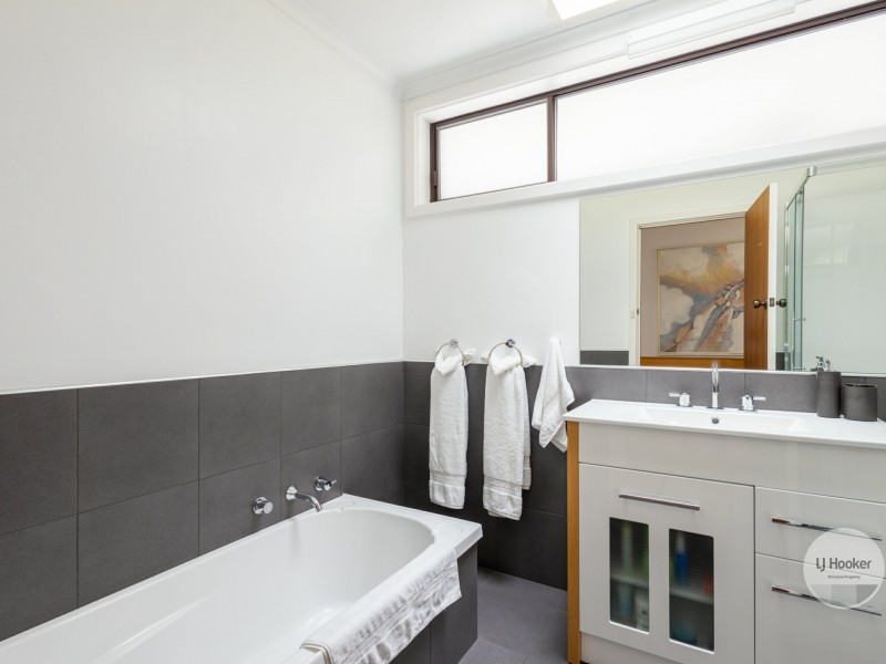 41 Stratton Avenue, Lenah Valley TAS 7008