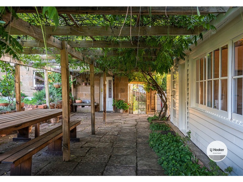 39 Franklin Place, Hamilton TAS 7140