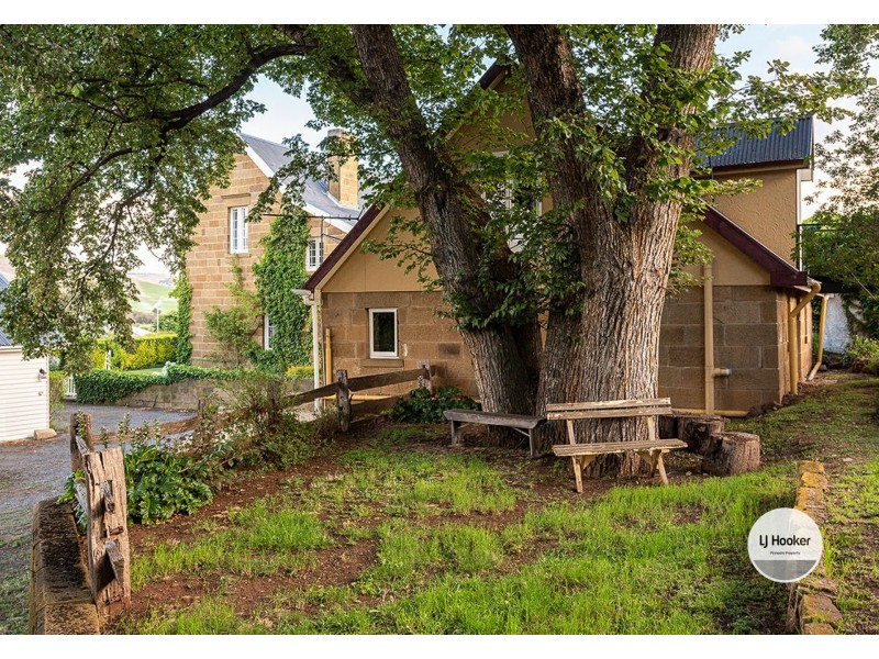 39 Franklin Place, Hamilton TAS 7140