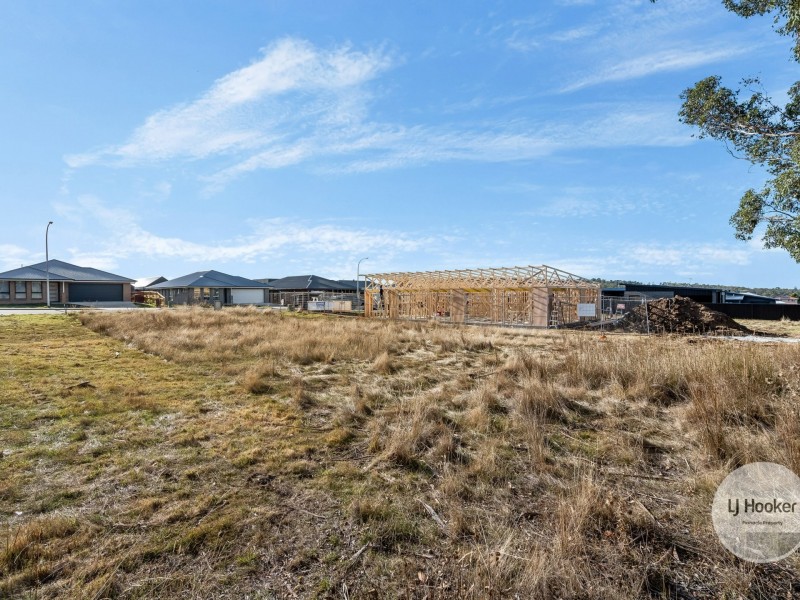 39 London Way, Kingston TAS 7050