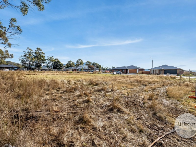 39 London Way, Kingston TAS 7050