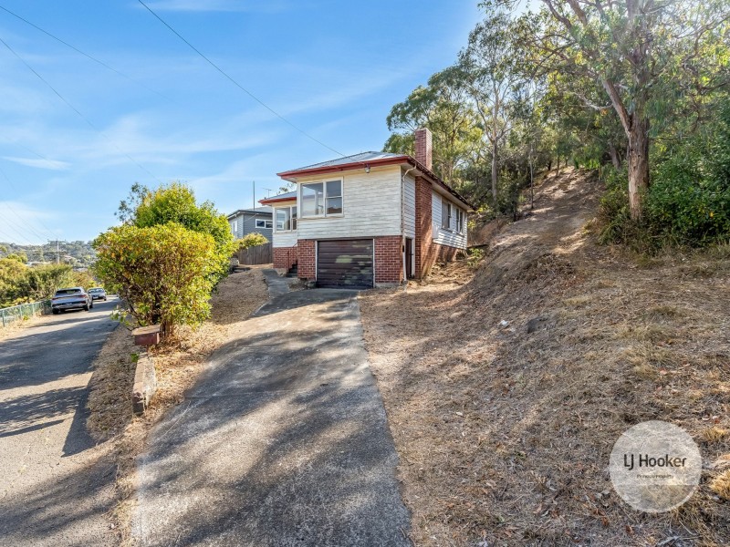 97 Gordons Hill Road, Lindisfarne TAS 7015