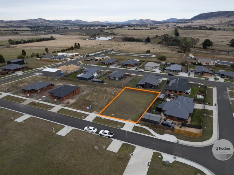 6 Chevalier Street, Campania TAS 7026