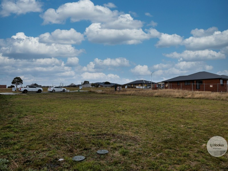 6 Chevalier Street, Campania TAS 7026