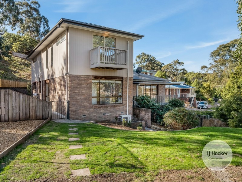 24 Flagstaff Gully Road, Lindisfarne TAS 7015