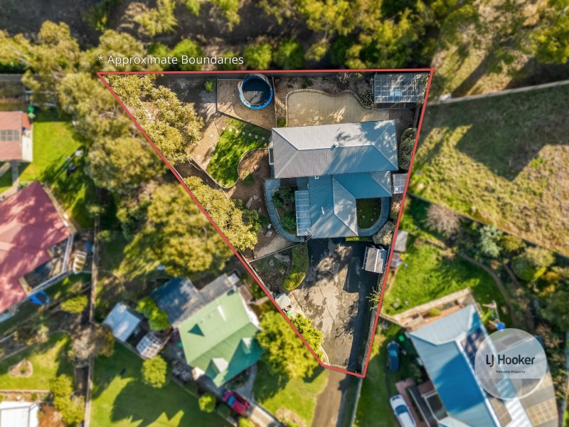 24 Flagstaff Gully Road, Lindisfarne TAS 7015