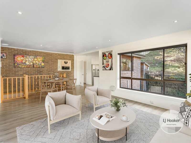 24 Flagstaff Gully Road, Lindisfarne TAS 7015