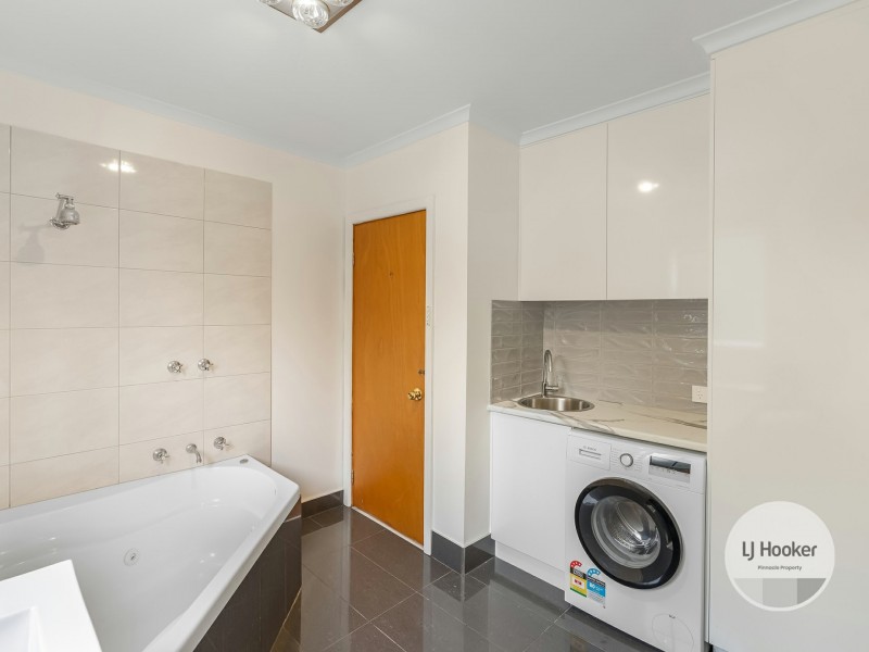 24 Flagstaff Gully Road, Lindisfarne TAS 7015