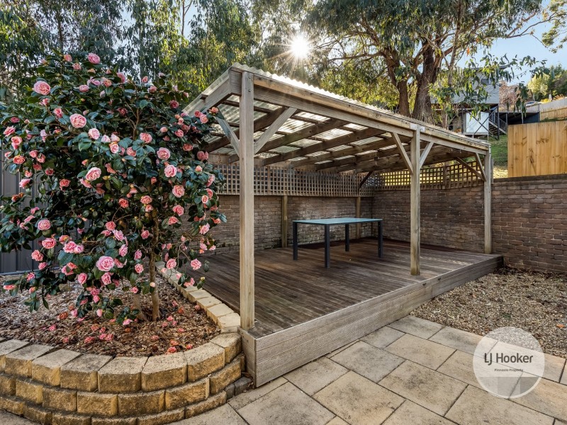 24 Flagstaff Gully Road, Lindisfarne TAS 7015