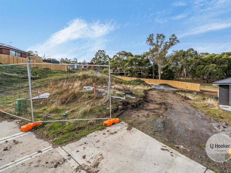 7 Jury Place, Claremont TAS 7011