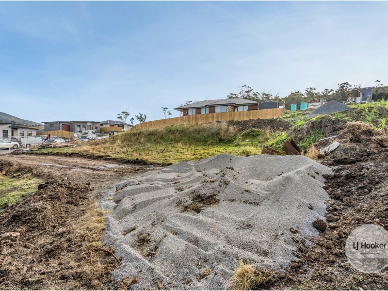 7 Jury Place, Claremont TAS 7011
