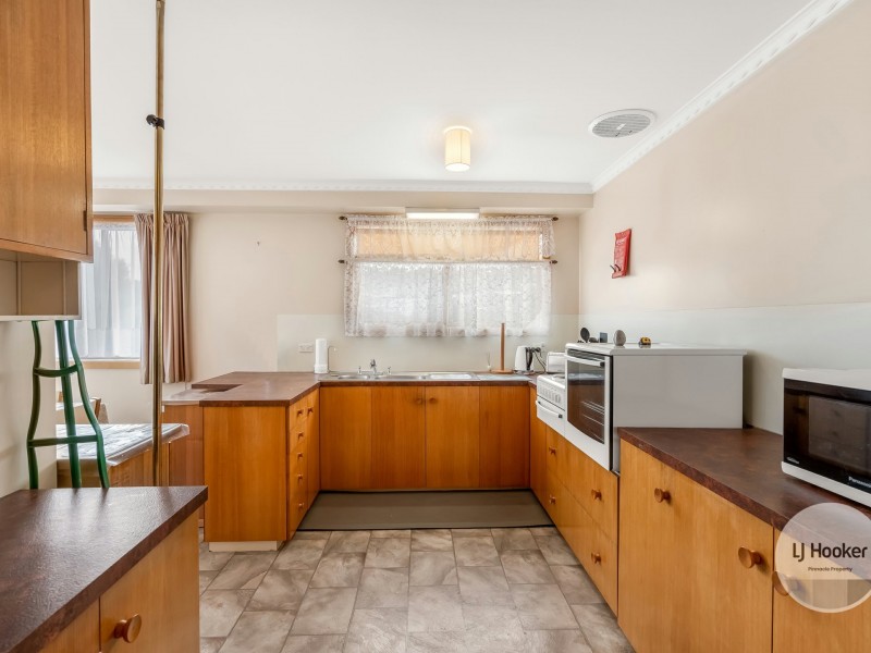 31 Cottesloe Street, Lindisfarne TAS 7015