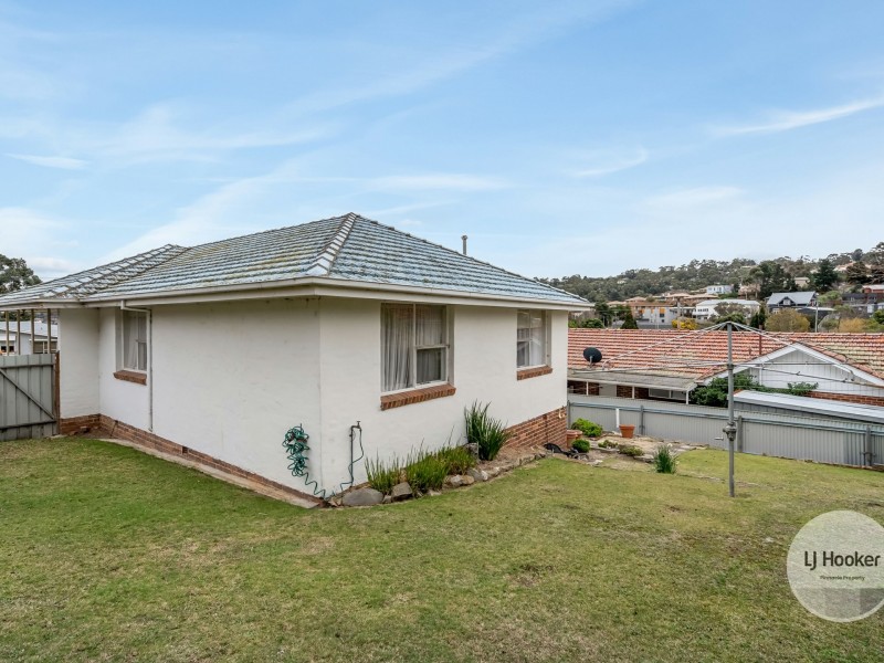 31 Cottesloe Street, Lindisfarne TAS 7015