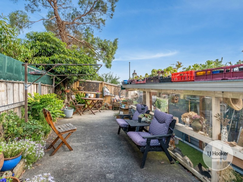 14 Oldham Avenue, New Town TAS 7008