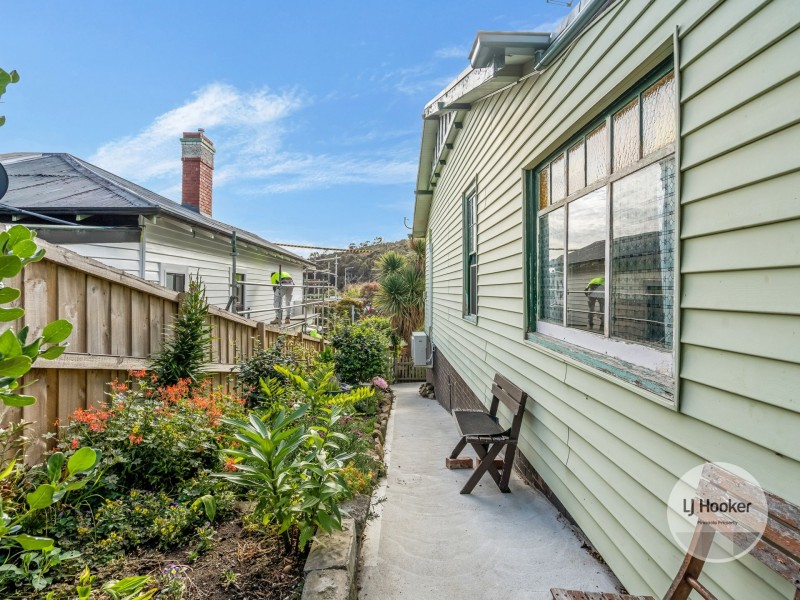 14 Oldham Avenue, New Town TAS 7008