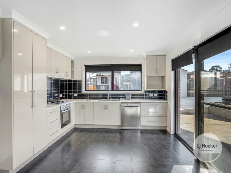 2 Barrob Street, Old Beach TAS 7017