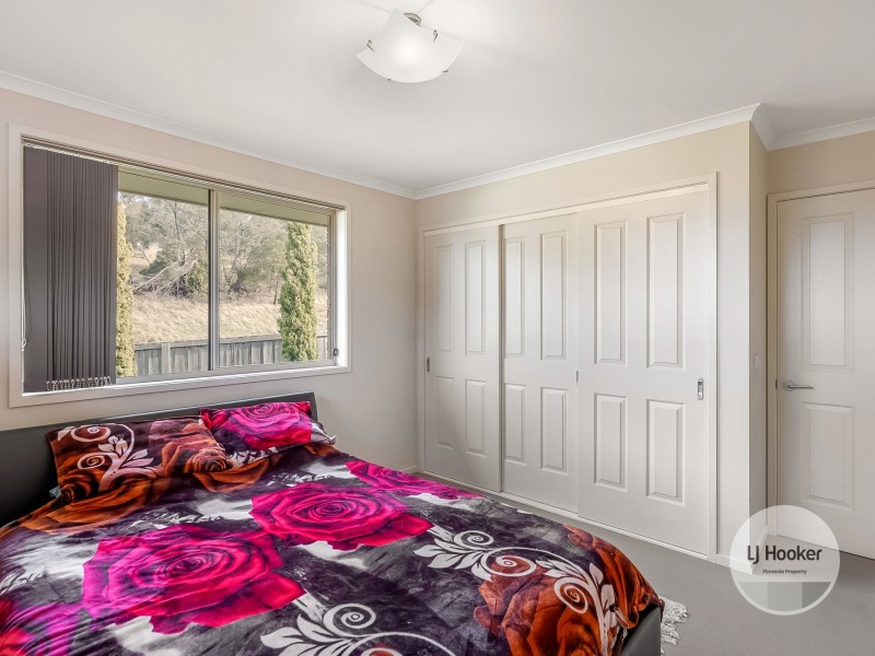 2/181 Branscombe Road, Claremont TAS 7011