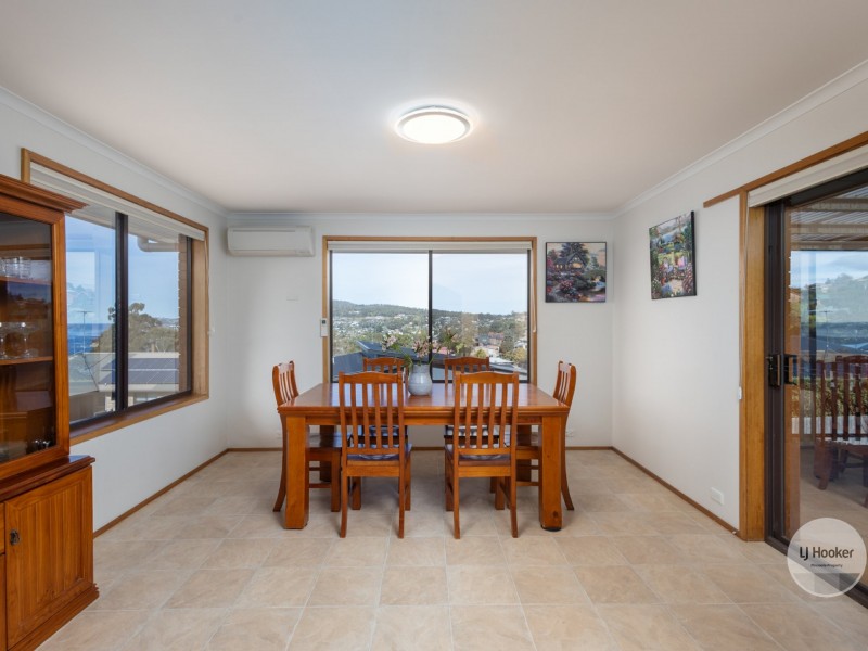 12 Stirling Ave, Blackmans Bay TAS 7052