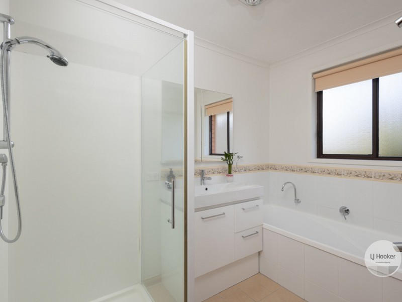 12 Stirling Ave, Blackmans Bay TAS 7052