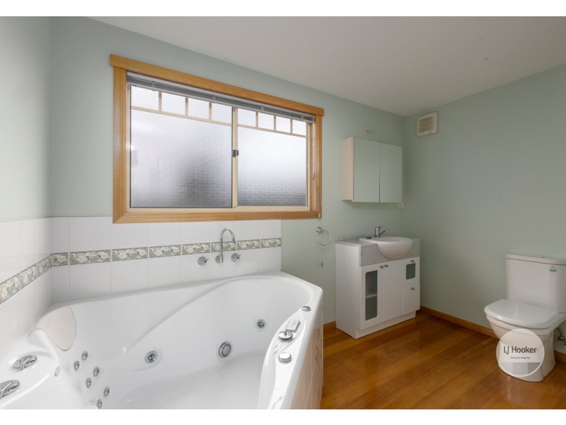 4 Pierce Street, Moonah TAS 7009